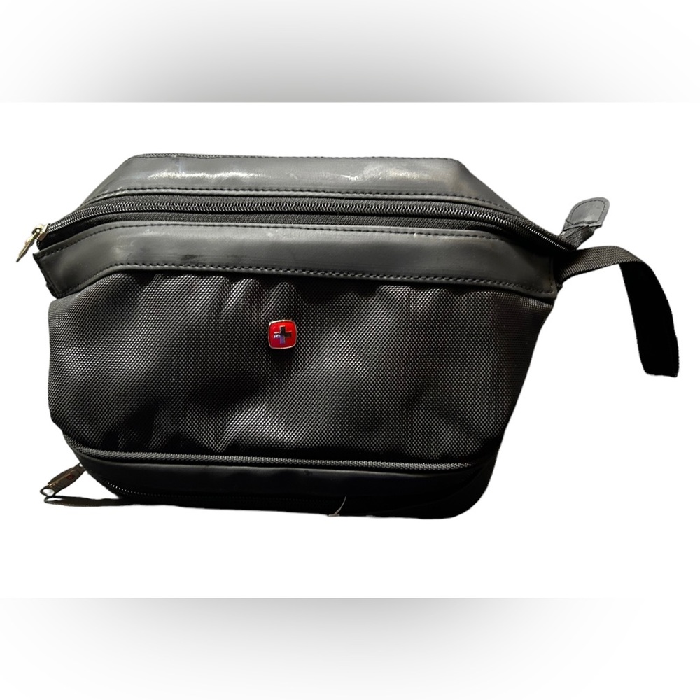 SWISSGEAR Toiletry Bag Black Shaving Kit Travel Case w 2 zip compartments NWOT